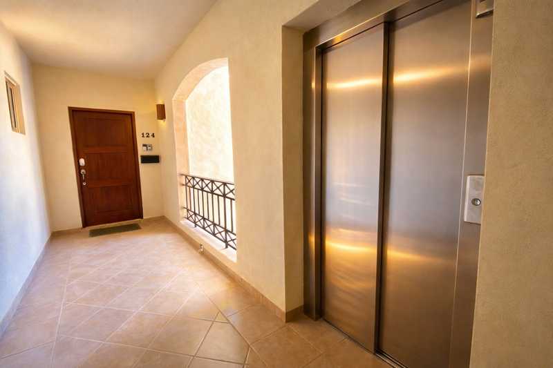 Building hallway with elevator