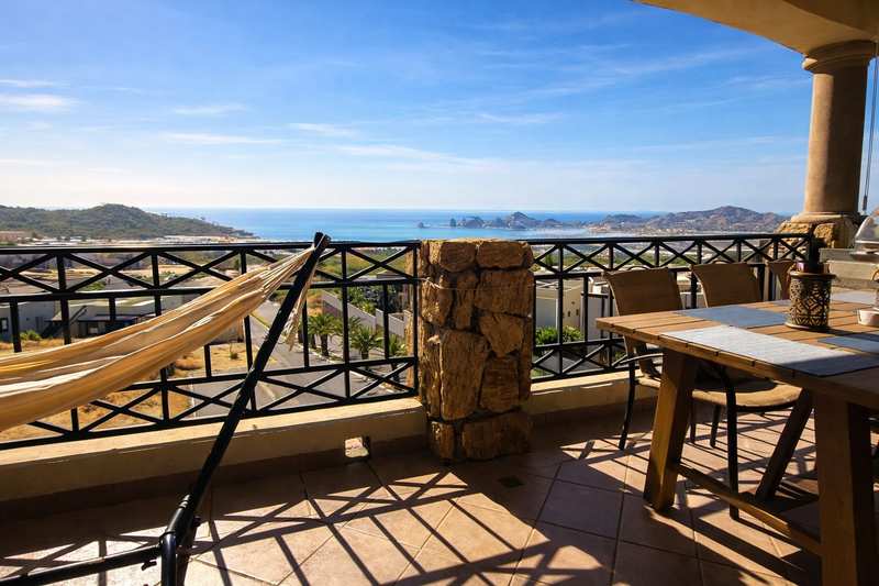Private terrace with Arch views